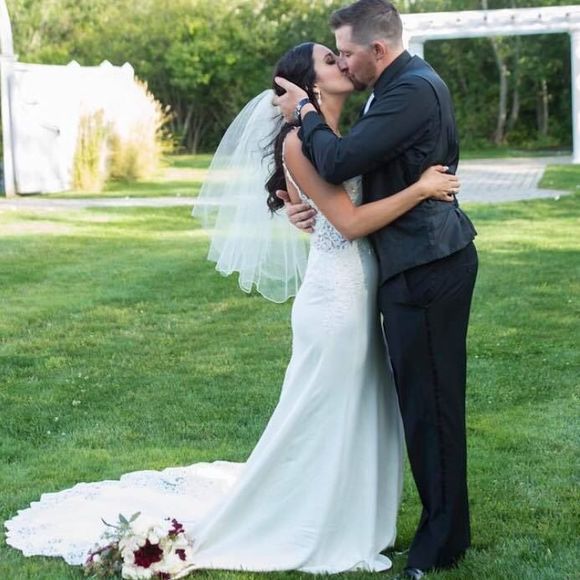 Meet your Posher, Briana - Picture 1 of 1